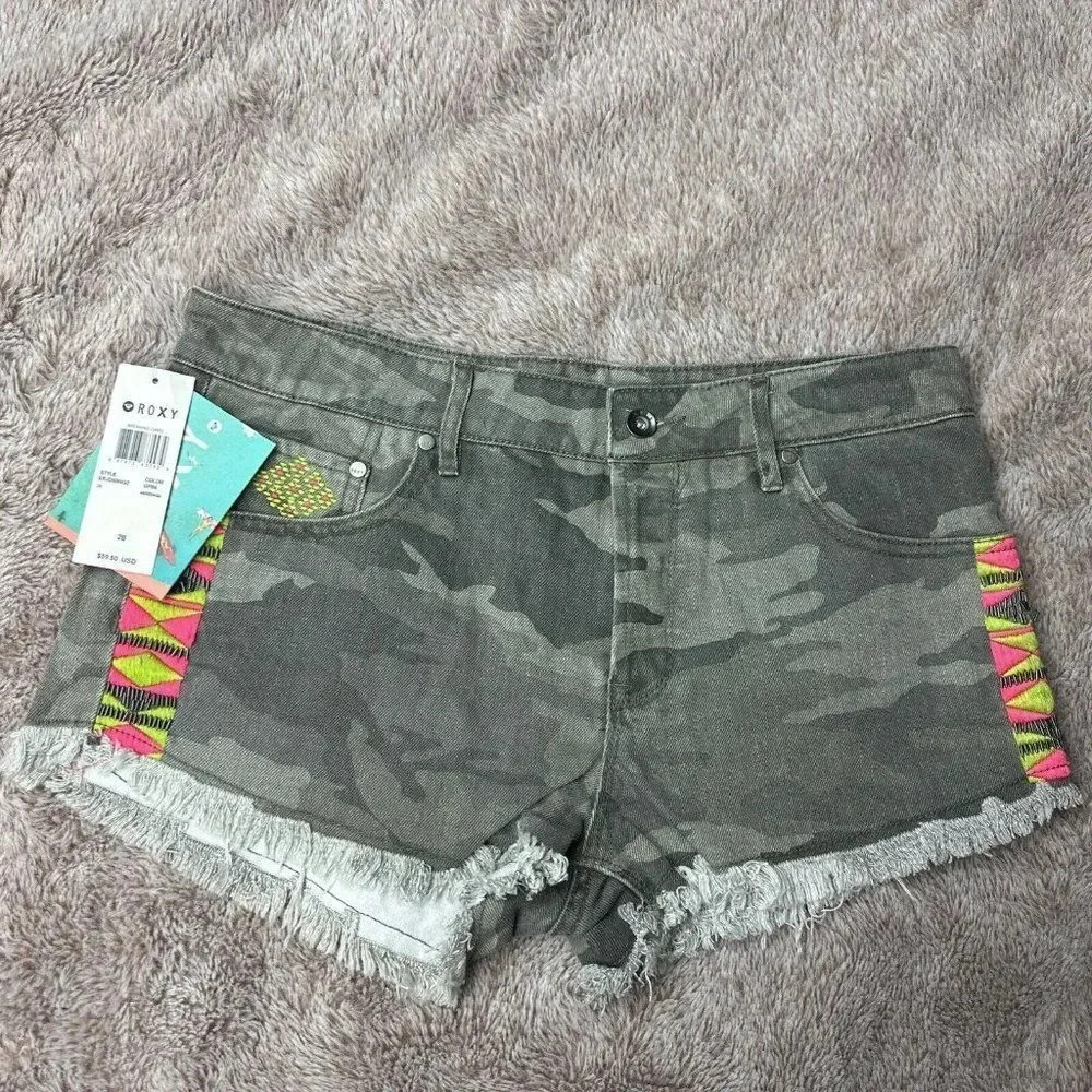 Roxy Denim Shorts Breaking Camo Cutoff Mid Rise Women's Frayed Beaded New - Picture 2 of 16